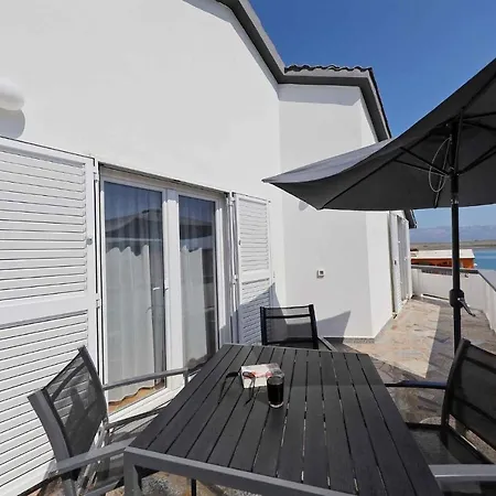 In - Insel 39477 Vir